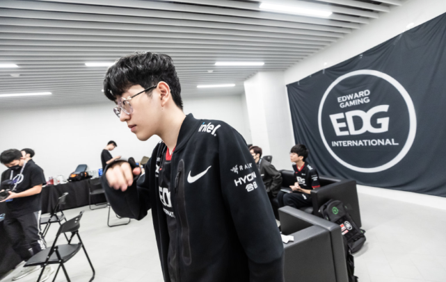 意志著称 意志著称