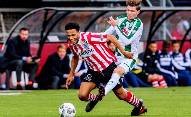 詹姆斯自封 詹姆斯自封